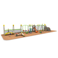 Parcours d'obstacles linéaire personnalisable de grande envergure pour enfants, idéal pour les communautés et les centres de villégiature