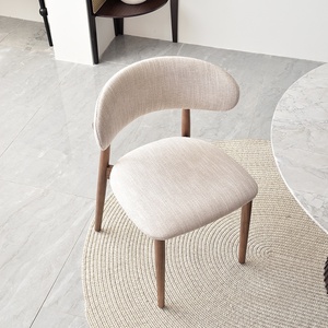 <span class=keywords><strong>Chaise</strong></span> <span class=keywords><strong>de</strong></span> <span class=keywords><strong>salle</strong></span> <span class=keywords><strong>à</strong></span> <span class=keywords><strong>manger</strong></span> moderne et simple en bois massif frêne <span class=keywords><strong>noir</strong></span> avec revêtement en cuir pour la maison, l'appartement, la cuisine et le bureau ZN 250 - Product Image 1