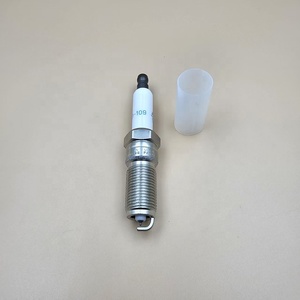 Pièces détachées pour moteur de voiture Bougies d'allumage professionnelles Iridium 41-109 41-114 41-125 41-156 Bougies d'allumage Iridium pour <span class=keywords><strong>voitures</strong></span> - Product Image 1