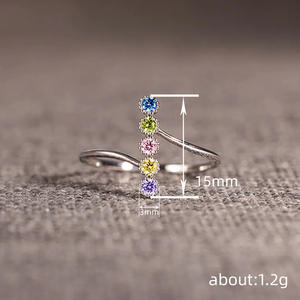 Anello T0696 in Moissanite, Argento 925, Taglio Brillante Rotondo, Montatura a Griffe, Anello con Gemma per Donna, Uso Quotidiano - Product Image 5