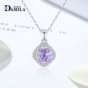 Collar con Colgante de Trébol de Circonita Cúbica con Corte de Fuego Morado en Plata de Ley S925, Joyería de Cadena Elegante y Ligera para Mujer - Product Image 2