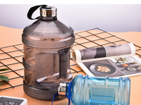Bouteilles d'eau de sport personnalisées, écologiques, minimalistes, de 2,2 L, en gros