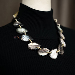 Collar de Cadena con Eslabones en Forma de Gota de Cuerno de Búfalo Natural Artesanal, Regalo Ecológico de Moda, Accesorios de Moda Unisex - Product Image 6