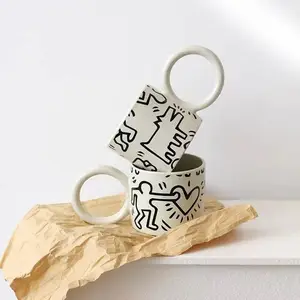 Solhui Ins tasses à café en céramique créatives coréennes graffiti damier tasse de couple petit déjeuner avec poignée à grandes oreilles