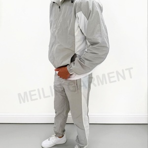 Custom Wholesale Blank <b>Jacket</b> Windbreaker Tracksuit Set Streetwear <b>Zip</b> <b>up</b> <b>Jackets</b> and Nylon Pants Two Piece Windbreaker Suits - Product Image 4