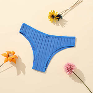 Slip da Donna in Cotone Traspirante e Morbido, Mutandine Classiche con Cuciture, Intimo Femminile - Product Image 4