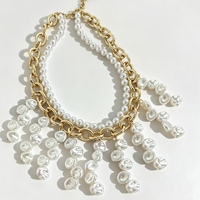 Collier de luxe géométrique baroque ajustable fait main pour femme avec perles et chaîne dorée à pampilles, idéal pour les fêtes, cadeau, vente en gros