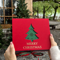 Caja de Regalo Navideña con Diseño de Doble Apertura, Patrón de Árbol Rojo y Verde, Cartón Duro de Lujo para Envolver Regalos Navideños