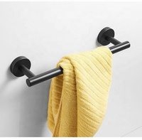 Ensembles de quincaillerie de bain YOTO Ensemble de salle de bain en acier inoxydable Porte-serviettes et étagères en or brossé Porte-serviettes de salle de bain conçu par OEM