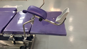 Tavolo Ginecologico <span class=keywords><strong>e</strong></span> Ostetrico Idraulico RF-MT400 |   Tavolo Multifunzione per Esami <span class=keywords><strong>e</strong></span> Parto per Ospedali - Product Image 3