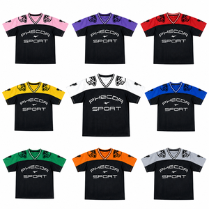 Maillot de football américain personnalisé grande taille à épaules tombantes, coupe oversize courte et carrée, en maille respirante, style streetwear rétro, pour l'été, avec sublimation - Product Image 1