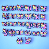 Breloques Papillon en PVC Populaires 2024 - Chiffres et Lettres pour Décoration de Sabots et Chaussures, Accessoires Clips et Boucles pour Chaussures