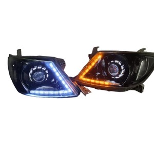 Faro LED Rotondo R10 Auto 4x4 12-24V, Accessori Auto, Luci di Guida 45W, Faro da 5 Pollici per Camion e Fuoristrada - Product Image 1