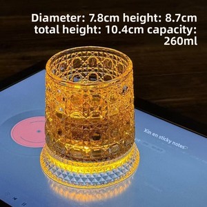 Vaso de Whisky Luminoso Giratorio con Función de Descompresión, Diseño Retro de Lujo Ligero para Whisky y Cerveza - Product Image 2