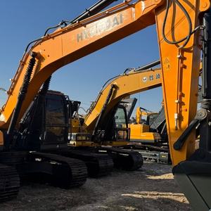 Excavatrice Hyundai 225 de 25 tonnes d'occasion en bon état, moteur d'origine en stock, livraison rapide - Product Image 3