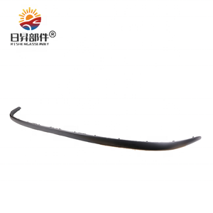 Pour <span class=keywords><strong>E87</strong></span> 08, garniture de pare-chocs arrière OEM en plastique noir, état neuf, avec découpes pour feux de brouillard incluses, clips inclus - Product Image 2