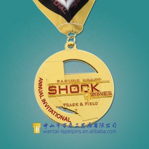 2020 neue weiche emaille medaillon mit flash 2,5 "Medaillon gold überzogene eigene form - Product Image 3