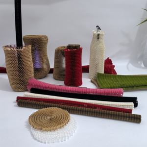 为环保旅行伴侣选择我们的蜂窝纸卷酒瓶保护套 - Product Image 5