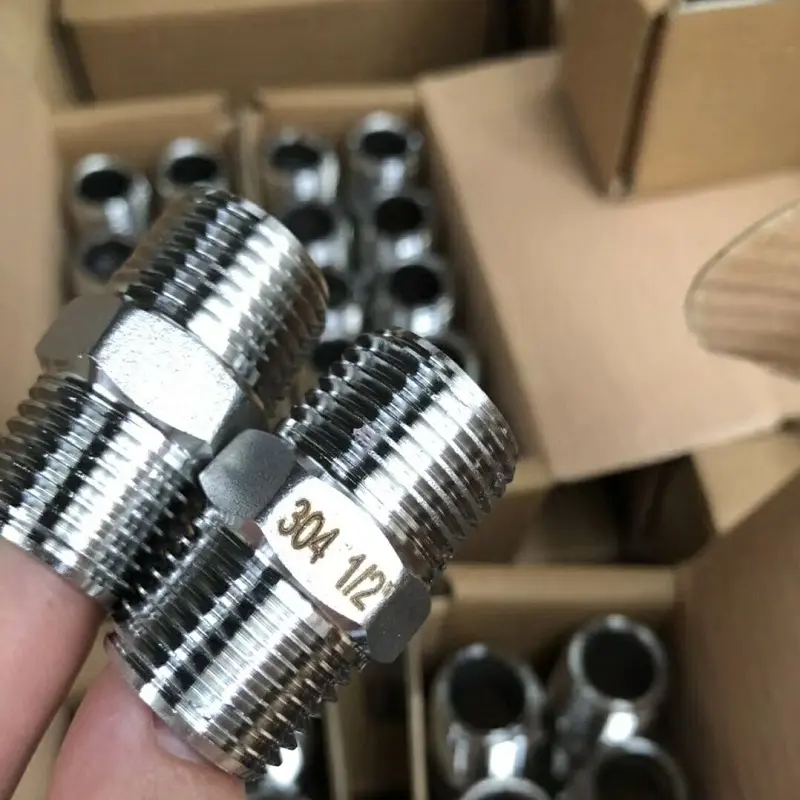 SS304ニップルNPTスレッド3/8 "x 1-1/2"