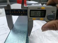 Service de fabrication de tôlerie OEM : découpe laser, pliage et estampage sur mesure de pièces en fer, acier et aluminium pour boîtiers