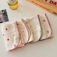 Serviette carrée en gaze florale coréenne de qualité supérieure en pur coton à séchage rapide pour bébé, idéale comme bavoir ou mouchoir mignon pour le visage des enfants