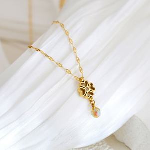 Collar con Logotipo Personalizado del Fabricante, Collar de Acero Inoxidable Resistente al Agua y al Deslustre, Chapado en Oro de 18k con Forma de Corazón para Mujer - Product Image 2