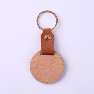 Hight Quality <b>Lettering</b> Irregular <b>Wooden</b> Key Chain Eco-friendly Personalized Shape With Leather - Product Image 3