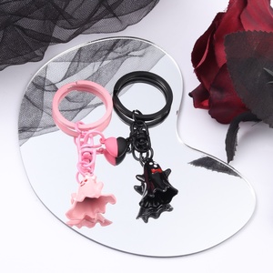 Portachiavi Fantasma Carini con Chiusura Magnetica a Cuore per Amici Ragazzi Ragazze, Divertente Regalo di Halloween, Gioielli Fai da Te Fatti a Mano - Product Image 3