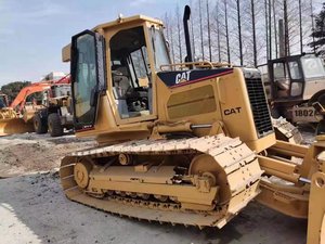 Bulldozer d'occasion CAT D5K – Tracteurs à chenilles Caterpillar D5G, D5C, D5H, D5N, D5K à prix abordable – Série CAT D5 – Petit bulldozer à chenilles - Product Image 3