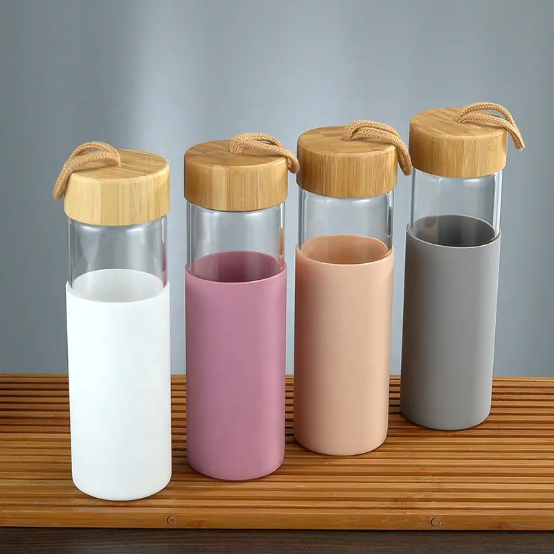 Grosir kustom 20oz 0,5 l gelas bambu botol air cangkir gelas tumbler dengan lengan silikon tutup kayu bambu