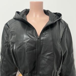 Z0058 - Nouveautés 2024 - Veste en cuir PU personnalisée pour l'automne - Veste courte à capuche noire pour femmes - Product Image 5