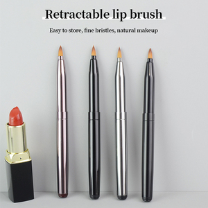 Pinceaux de maquillage personnalisés légers et portables <span class=keywords><strong>Pinceau</strong></span> à <span class=keywords><strong>lèvres</strong></span> <span class=keywords><strong>rétractable</strong></span> à tête unique <span class=keywords><strong>Pinceau</strong></span> de maquillage de voyage en cheveux synthétiques - Product Image 2