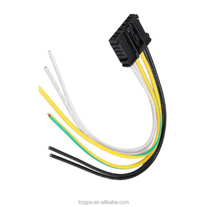 Câble en cuivre étamé personnalisé OEM 12V IP20 400mm Adaptateur 1*0.5mm Faisceau de câblage électronique avec borne annulaire PVC - Product Image 5