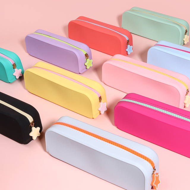 Factory Direct Sales Large Capacity Pencil Case for Girls Zipper Closure Waterproof Silicone Stationery Storage Pencil Bag