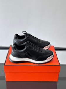 Zapatillas Resistentes al Desgaste de Larga Duración, Construcción Robusta de Estilo Vintage, Amortiguación Suave, Zapatillas Urbanas Elegantes e Informales para Hombre con Amortiguación de Impacto - Product Image 4