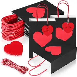 Goedkope Kraft Papieren Zakken Cadeau Tas Met Hart Tags En Handvat Aangepaste Geschenkzakken Voor Valentines Bruiloft Verjaardagsfeestjes