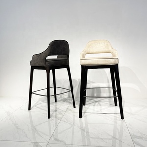 Chaise haute de bar <span class=keywords><strong>en</strong></span> <span class=keywords><strong>bois</strong></span> massif avec revêtement <span class=keywords><strong>en</strong></span> tissu velours - Product Image 2