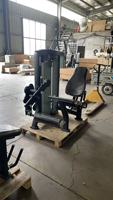 Máquina de extensión de piernas SK Commercial con carga de placas para aislamiento de cuádriceps, equipo de entrenamiento de fuerza para gimnasios y centros de fitness