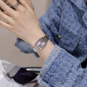 นาฬิกาผู้หญิงแฟชั่นเฉพาะกลุ่มนาฬิกาควอตซ์หน้าปัดสี่เหลี่ยมเรียบง่ายสไตล์ลำลองสำหรับนักเรียน - Product Image 5