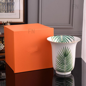 Vases dorés au design cheval, en céramique peinte à la main et émaillée, style moderne et contemporain, prix d'usine, vente directe de Chine - Product Image 2