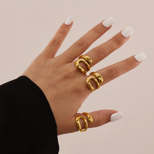Anillo de personalidad europeo y americano, anillo de dedo abierto de serpiente retro de moda de acero inoxidable con diseño de nicho para mujer - Product Image 1
