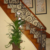 Produit chaud balustrade en fer durable garde-corps Euro Villa escalier balustres décoratifs en fer forgé