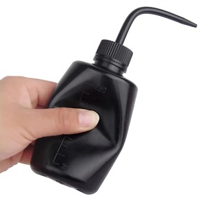Plastic Tattoo Washing Bottle 250ml 500ml Curved Mouth Squeeze Cleaning Bottle for Tattoo Studio - Product Image 4