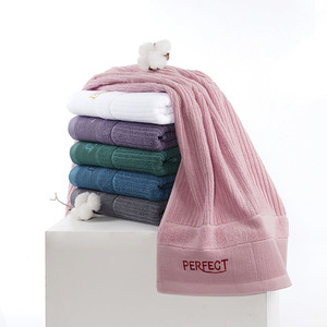 Serviette de bain en coton pur Kim Ryan 50x100cm, absorbante, personnalisable, cadeau d'hôtel, vente en gros - Product Image 2