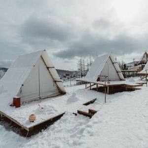 4*5M <span class=keywords><strong>Comprar</strong></span> todas las estaciones Múltiples especificaciones Resort Camping al aire libre Triángulo Lona de lujo Glamping Safari Hotel Carpa - Product Image 1