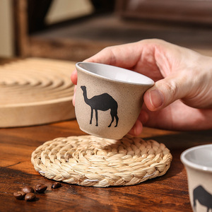 Set di <span class=keywords><strong>Tazze</strong></span> <span class=keywords><strong>da</strong></span> Caffè Arabe in Ceramica, Design Moderno e Minimalista con Tema Cammello, Tazzine <span class=keywords><strong>da</strong></span> Tè in <span class=keywords><strong>Porcellana</strong></span> - Product Image 3