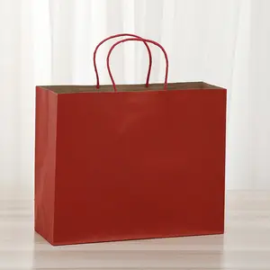 Kingwin toptan özel lüks ucuz ambalaj mağaza için Logo ile siyah kağıt alışveriş torbası kolu