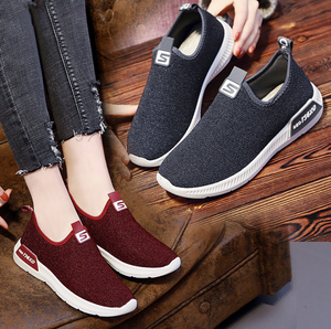 Scarpe da <span class=keywords><strong>Donna</strong></span> alla Moda Nere, Ballerine Casual in Gomma per Passeggio - Product Image 3