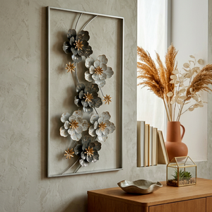 Décoration murale moderne en métal vertical, sculpture florale grimpante encadrée gris argenté pour salon et chambre à coucher - Product Image 1