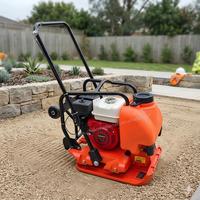 Compacteur à plaques robuste 90 kg 18 kN Wacker, profondeur de compactage 40 cm, cadre vibrant intégré